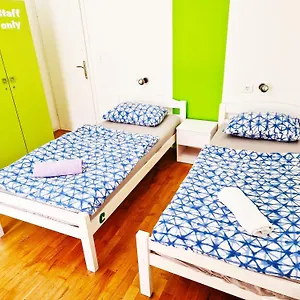  Albergue Croparadise
